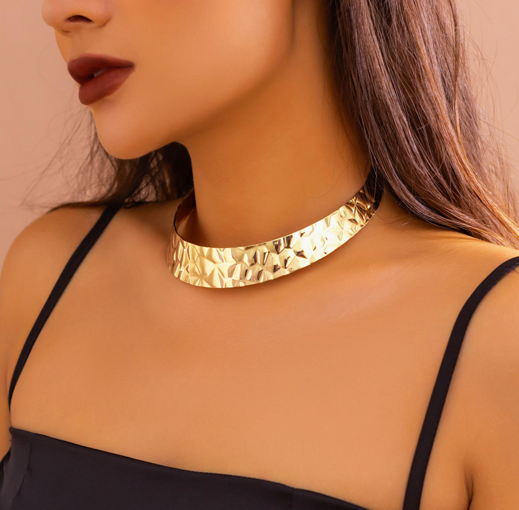 Luxury Statement Collar Necklace for Women – Exaggerated Gold-Tone