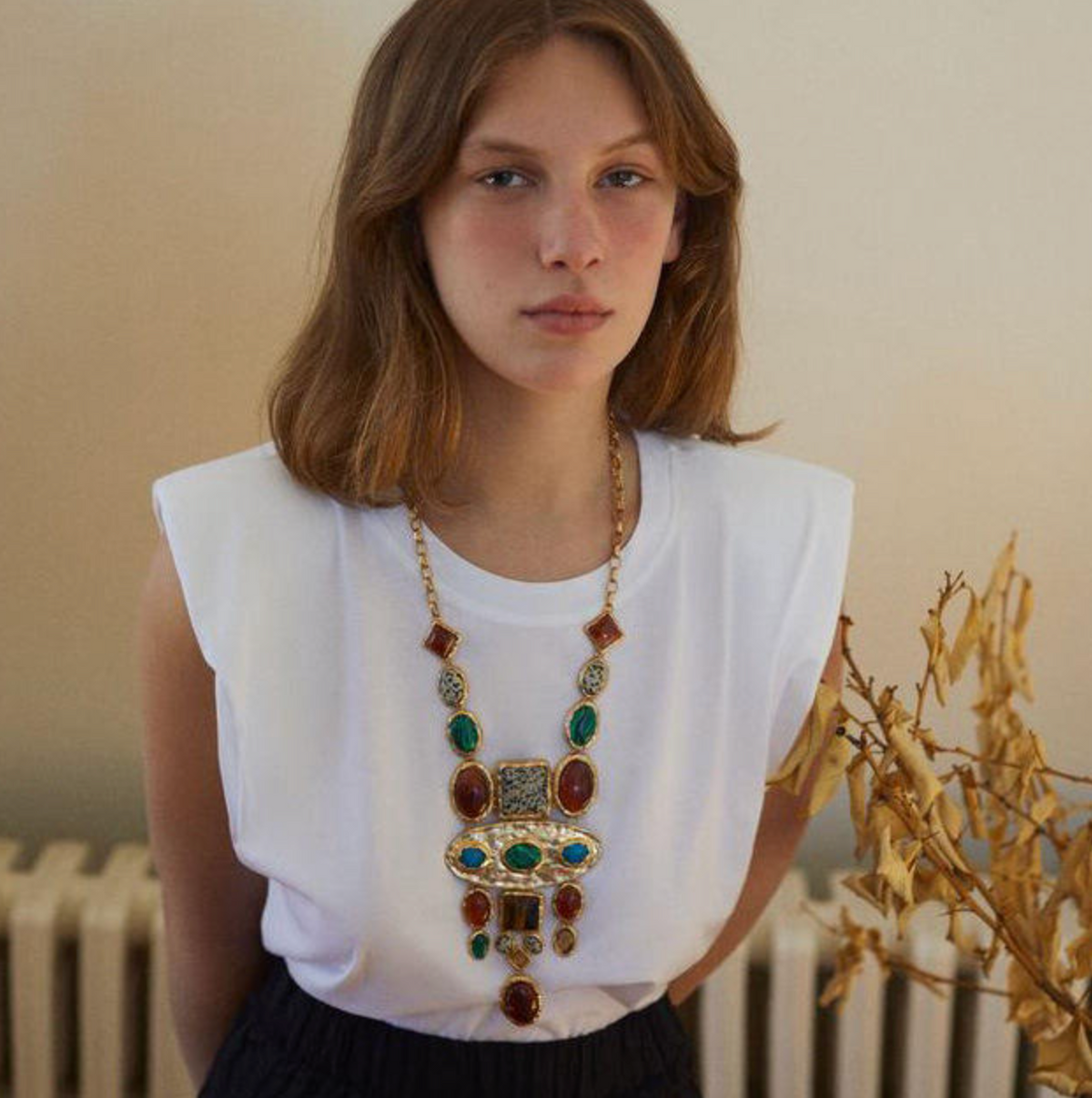 Vintage Exaggerated Statement Necklace for Women – Bold Retro Glamour & Timeless Elegance