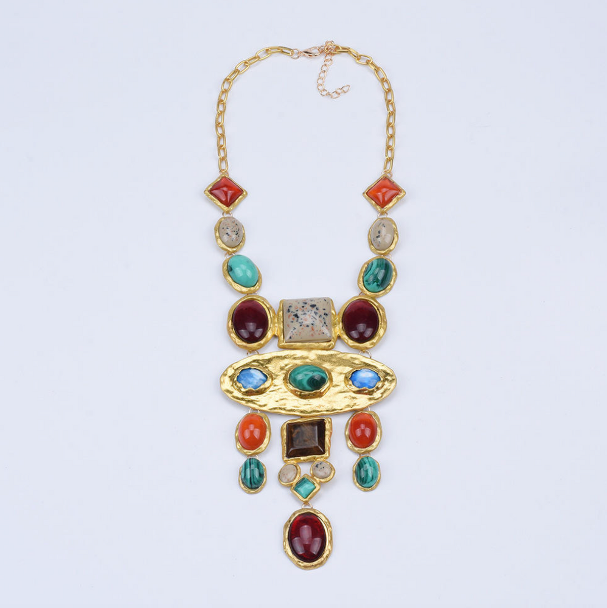 Vintage Exaggerated Statement Necklace for Women – Bold Retro Glamour & Timeless Elegance