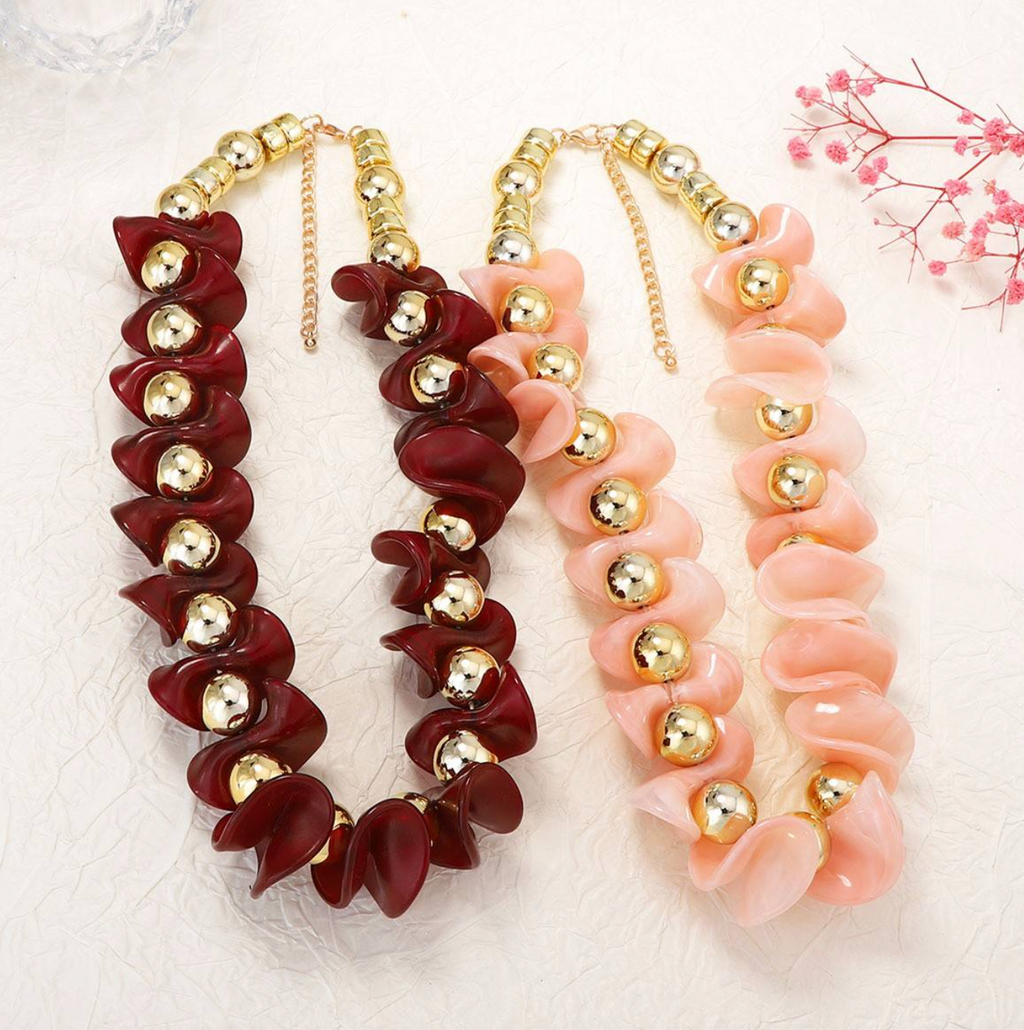 Creative Geometric Beaded Necklace for Women – Trendy Modern Statement Jewelry