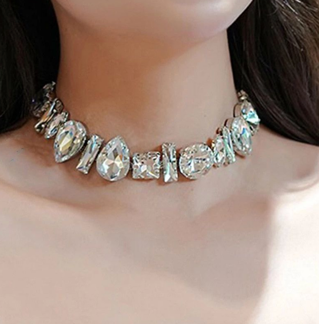 Water Drop Clavicle Chain Necklace for Women – Elegant Minimalist Statement Jewelry